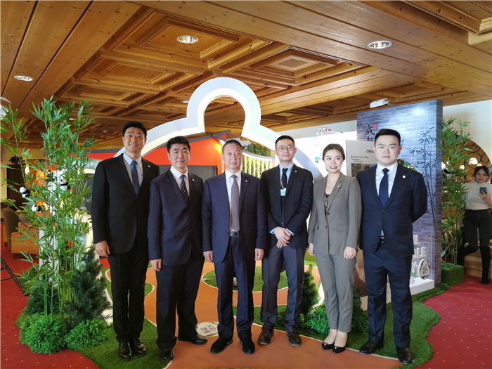 1.21-24达沃斯 (4) 1.21-24达沃斯 (4)